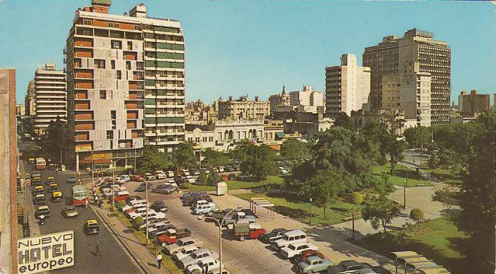 Plaza_Sarmiento_de_Rosario_(postal_Fotoscope)
